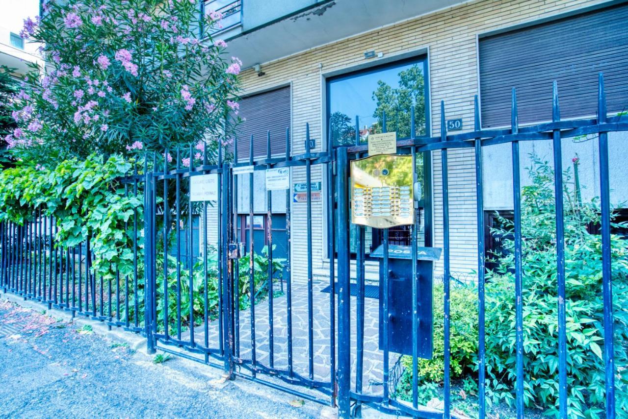Ferienwohnung Italianflat - L'Angolo Dei Navigli Mailand Exterior foto